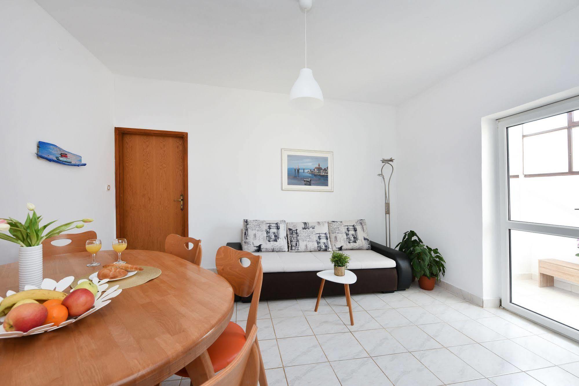 Adria Apartments Zadar Bagian luar foto