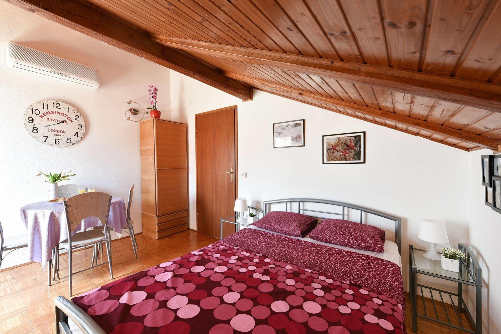 Adria Apartments Zadar Bagian luar foto